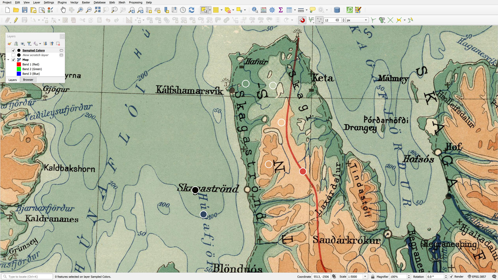A high-zoom view of the QGIS canvas showing a single vector point placed over a specific shade of coastal green on the 1928 Iceland map.